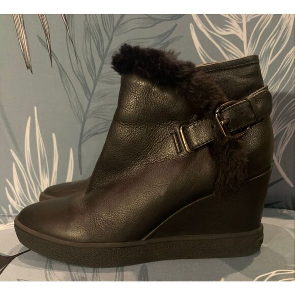 Aquatalia Black Cameron Faux Fur waterproof Wedge Bootie BOOTS sz 6.5 - Picture 2 of 11
